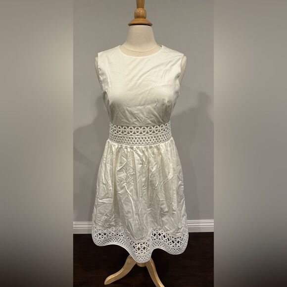 Ted Baker London A-line White Crochet Panel Dress-Rose Gold Tone Zip-Size 3/M - Picture 1 of 10